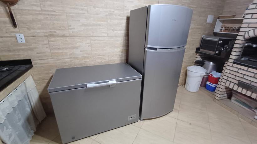 Freezer horizontal e geladeira Consul em inox